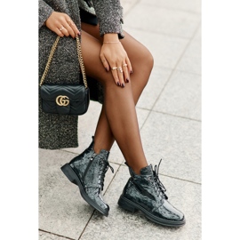 S.Barski Skórzane Lakierowane Botki Damskie Ocieplane Na Zamek D&A LZ42-042 Ciemnozielone 1