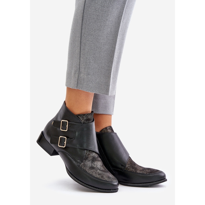 Skórzane Botki Na Niskim Obcasie Z Klamrami Maciejka 06696-01 Czarne 1