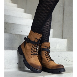 Brązowe ocieplane traperki z przetarciami i paskiem Kneesa 1