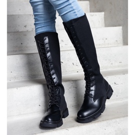 Czarne wsuwane kozaki z elastyczną cholewką Veradi 1