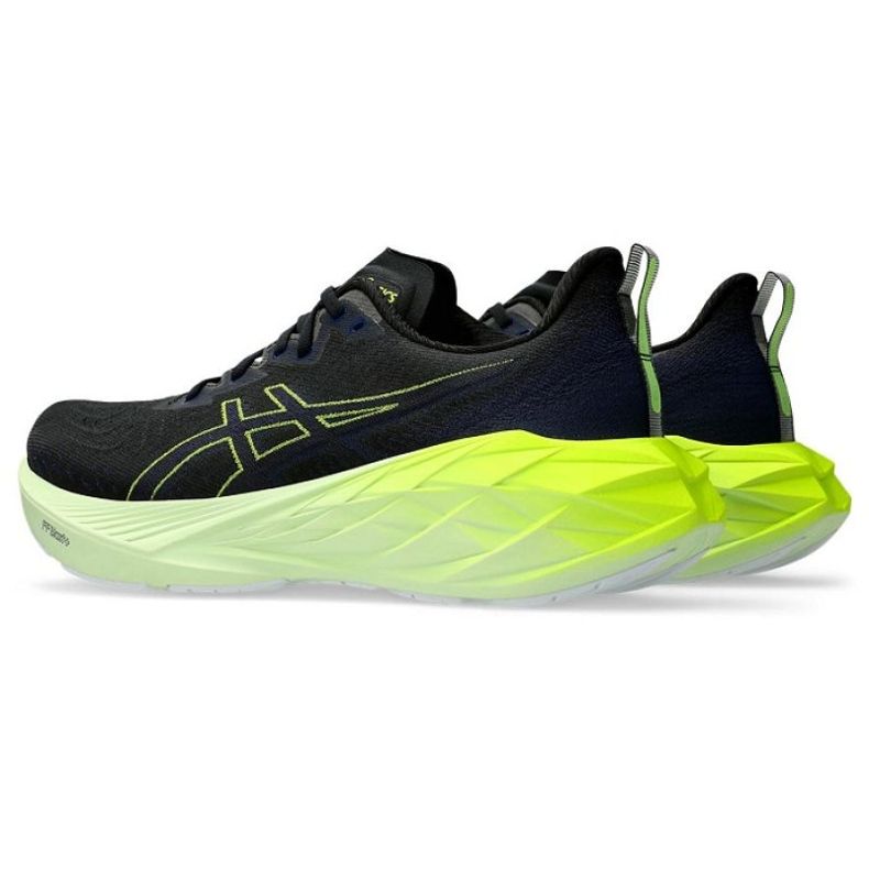 Buty Asics Novablast 4 1011B693-003 czarne 3