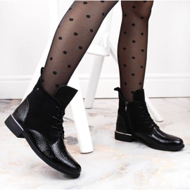 Skórzane lakierowane botki ocieplane Filippo W PAW476 czarne 2