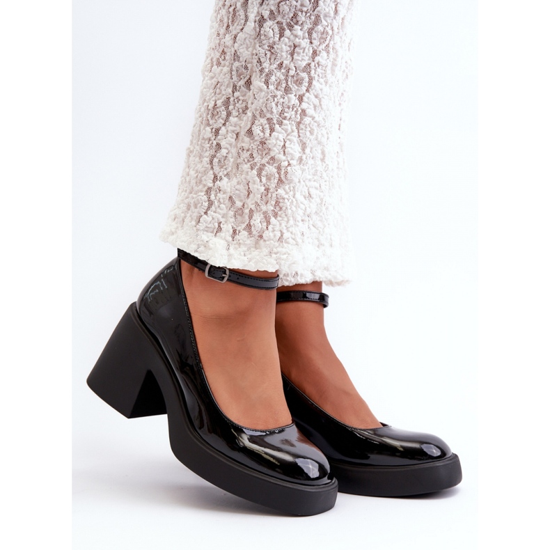 Czółenka Model M383 Black czarne 1