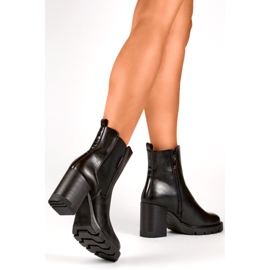 Botki Model 24-12495B Black czarne 1