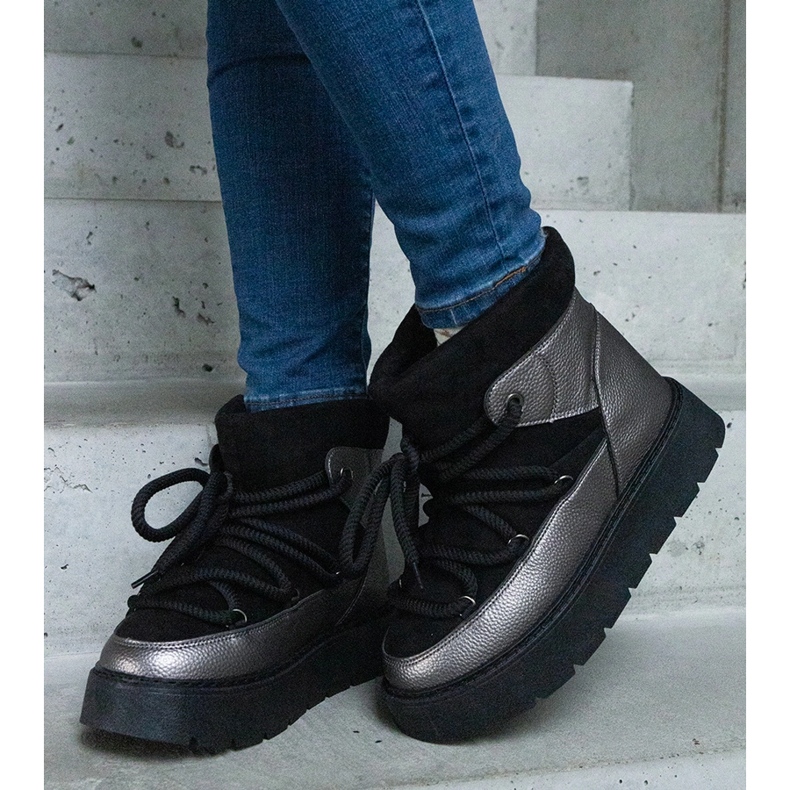 Czarne śniegowce damskie na platformie ocieplane futerkiem 2