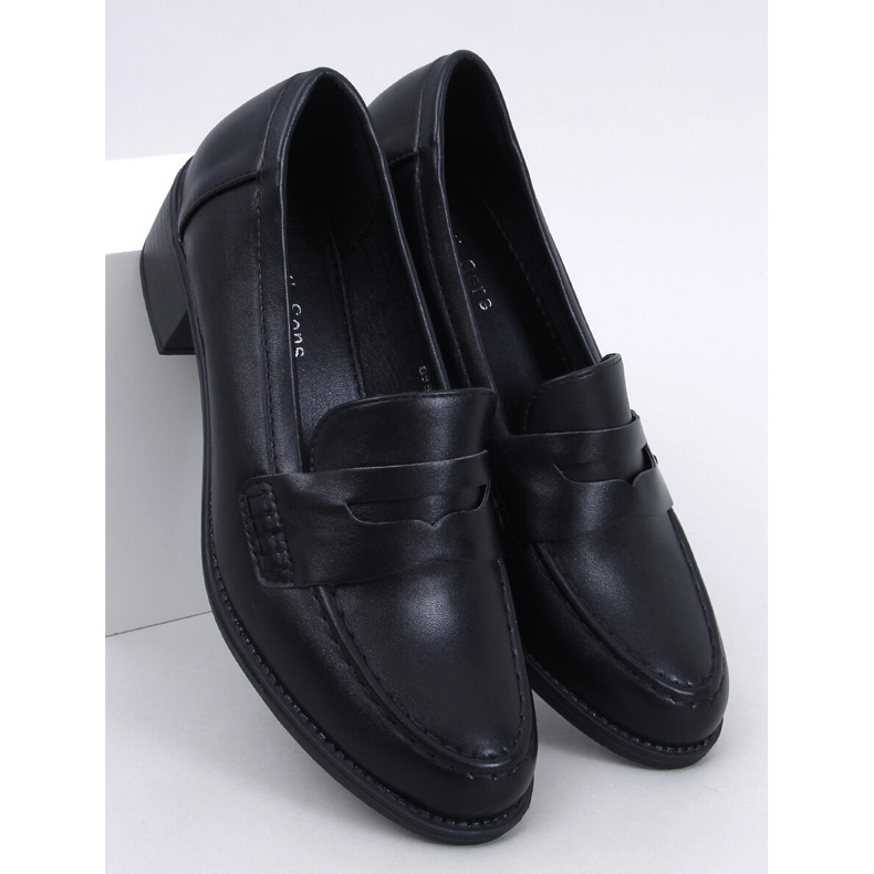 Czółenka na szerokim obcasie czarne 1