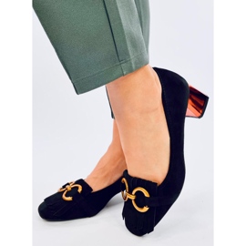 Czółenka na miedzianym obcasie czarne ze Złotą Ozdobą 2