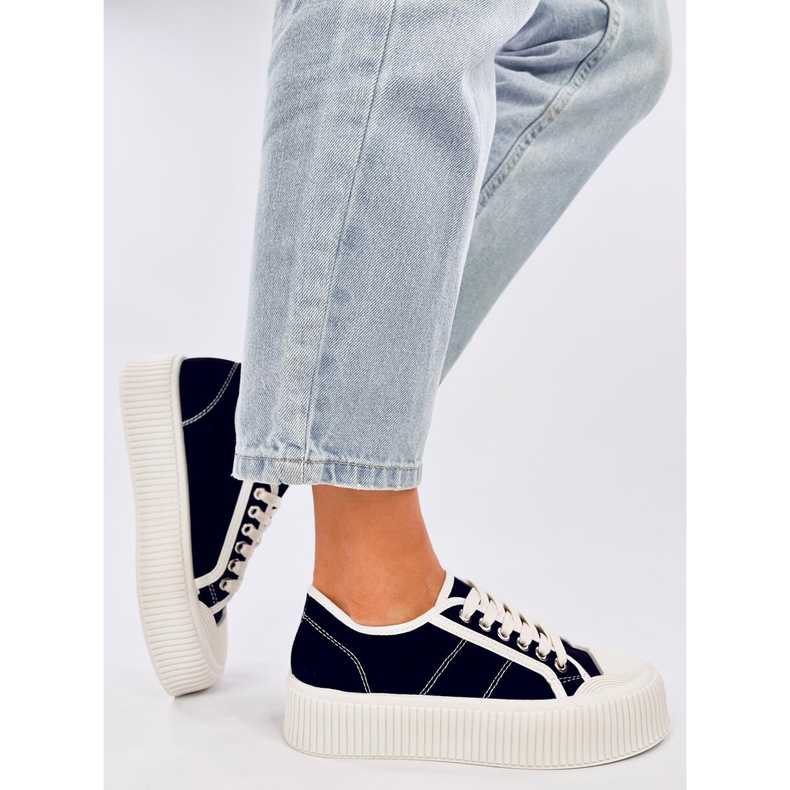 Trampki damskie na platformie czarne 2