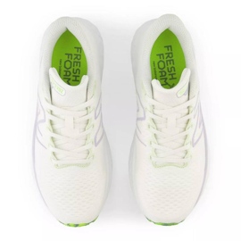 Buty New Balance W WEVOZCS3 białe 3