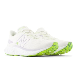 Buty New Balance W WEVOZCS3 białe 10