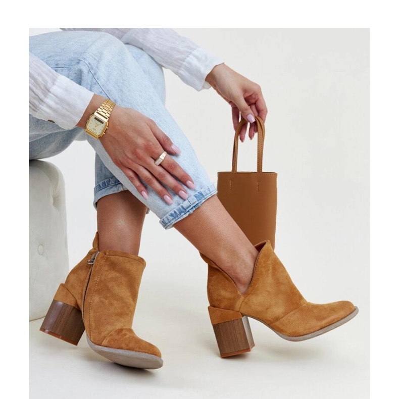Brązowe botki z wcięciem na klocku Brankka - Solea 1