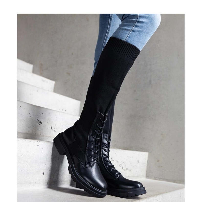 Czarne wsuwane kozaki z materiałową elastyczną cholewką Luana - Solea 2