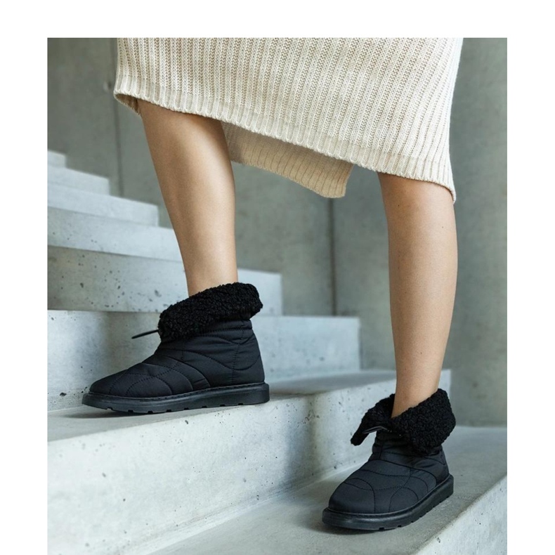 Czarne ocieplane śniegowce ze ściągaczem Caellita - Solea 1