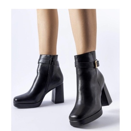 Czarne ocieplane klasyczne botki na słupku z zamszu Caio - Solea 1