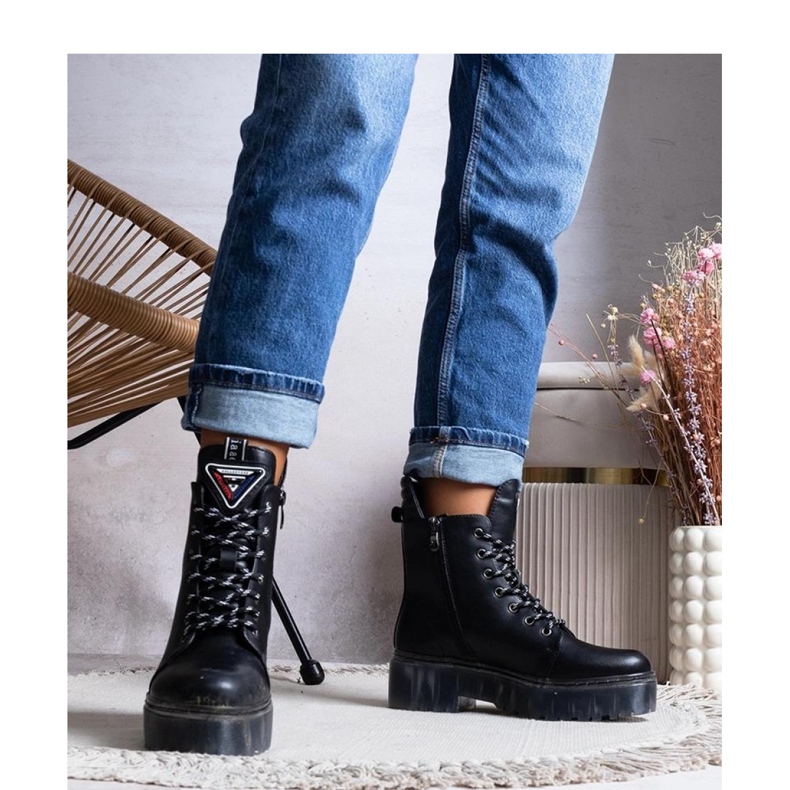 Czarne botki skóra naturalna 2