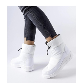 Białe damskie ocieplane śniegowce 1