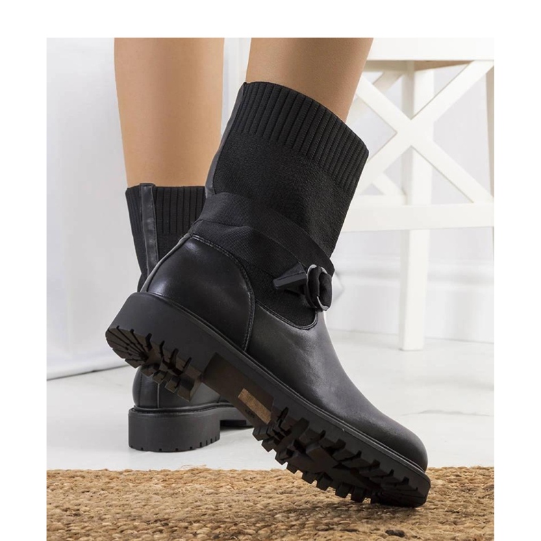 Czarne botki z elastyczną cholewką Ricky - Solea 1