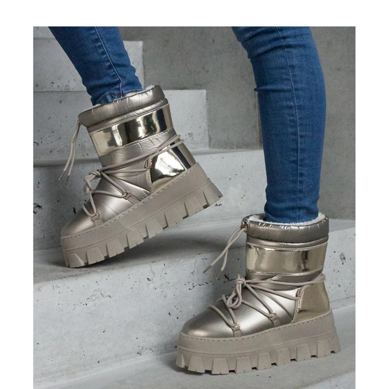 Złote śniegowce na platformie z lakierowanymi wstawkami Losta - Solea 1