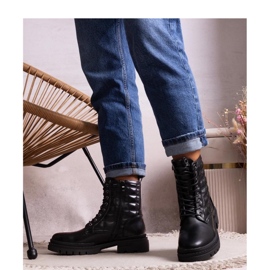 Czarne traperki pikowane 1