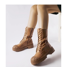 Brązowe ocieplane workery damskie 1