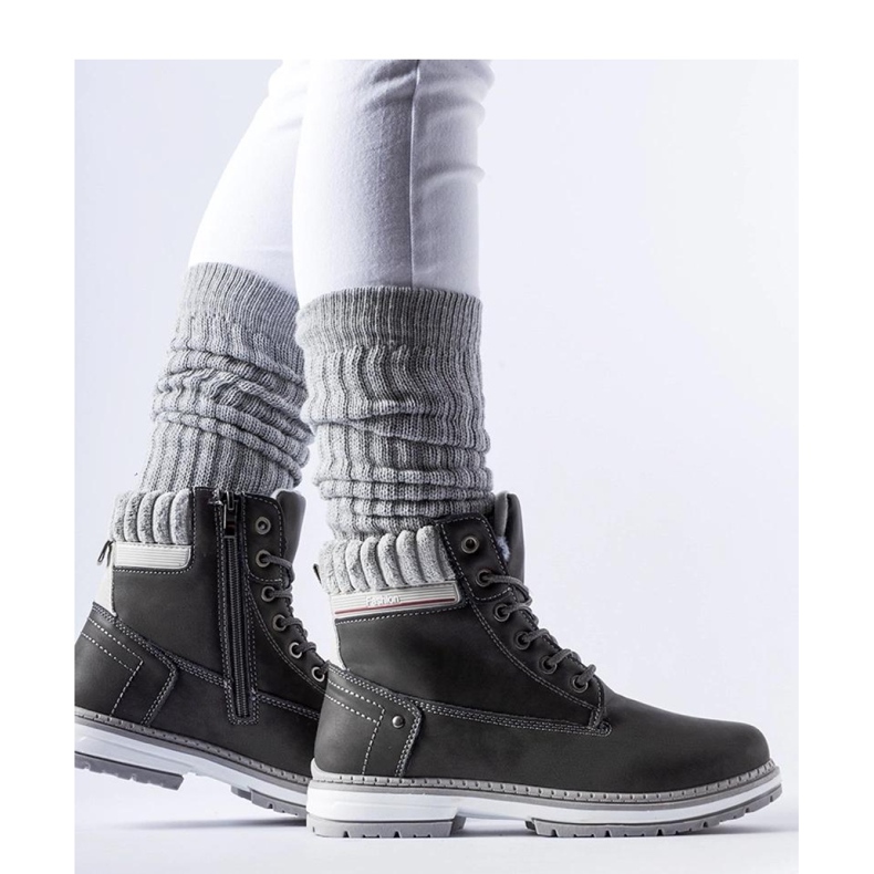 Szare ocieplane traperki 1