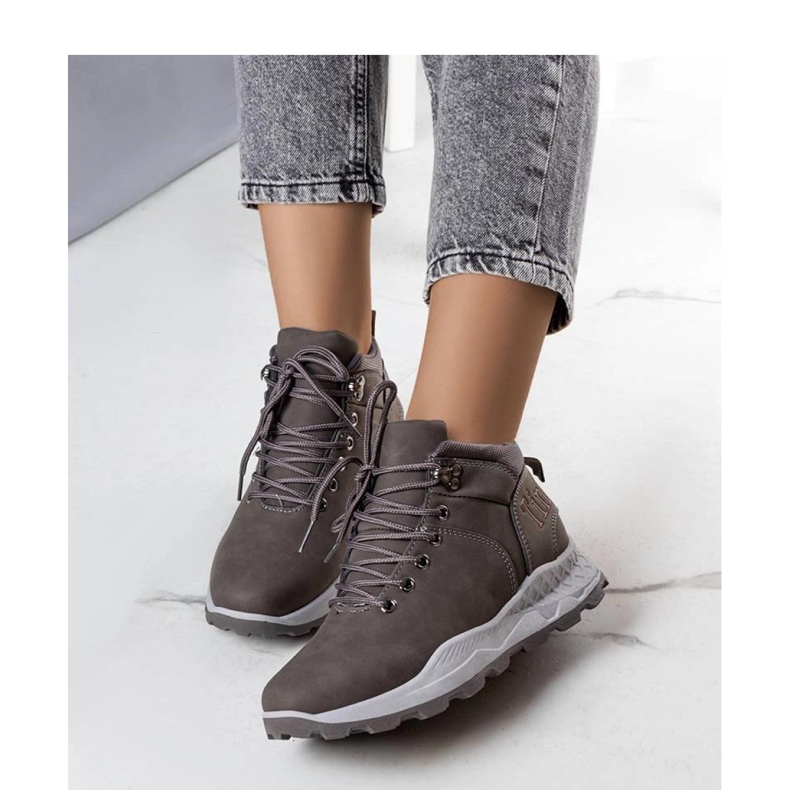 Szare ocieplane traperki damskie 1