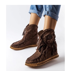 Brązowe botki na koturnie 1