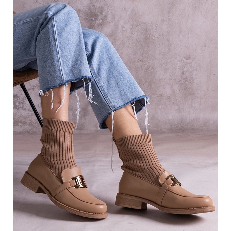 Ciemnobeżowe botki z materiałową cholewką beżowy 1