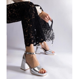 Srebrne sandały damskie na masywnym obcasie metaliczne srebrny 2