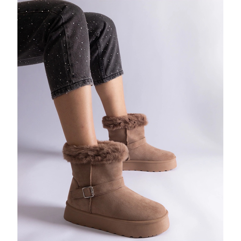 Brązowe ocieplane śniegowce zdobione futerkiem 1