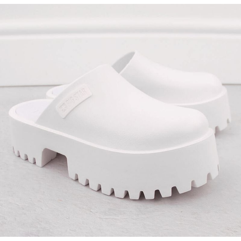 Chodaki na masywnej podeszwie Big Star NN274015 białe 2