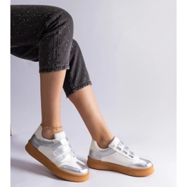 Srebrne sneakersy zapinane na rzepy srebrny 3