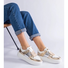 Złote sneakersy ze srebrnymi wstawkami złoty 2