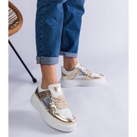 Złote sneakersy ze srebrnymi wstawkami złoty 3