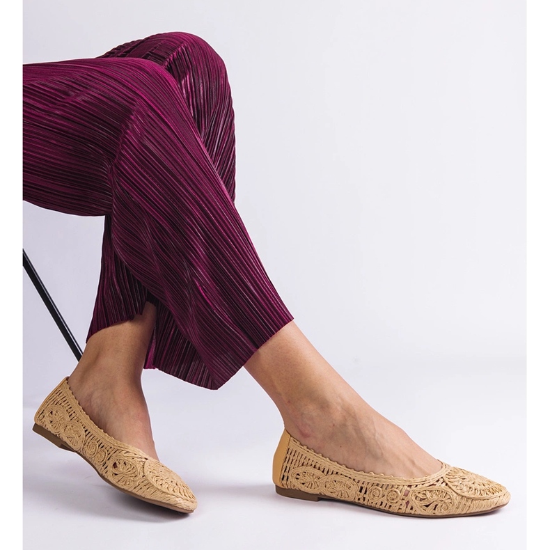 Beżowe balerinki plecione beżowy 2