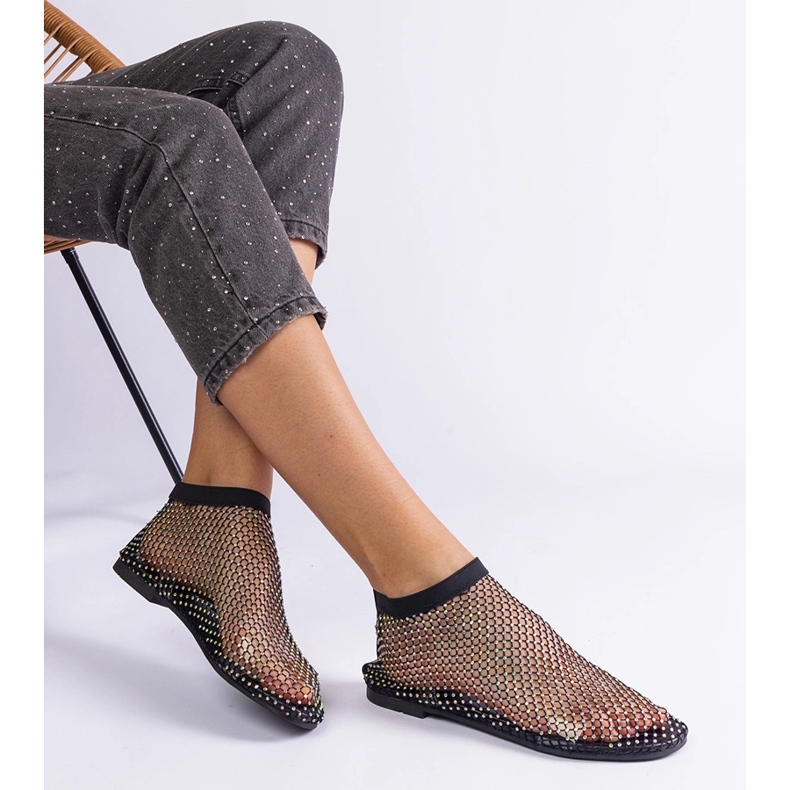 Czarne sandałki siateczkowe z cyrkoniami 2