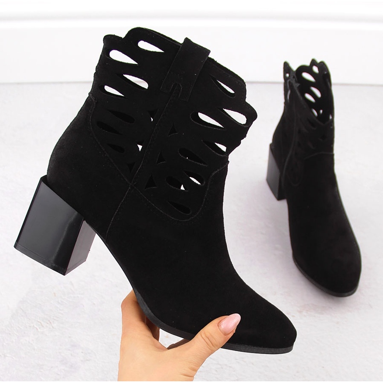 M. DASZYŃSKI Botki damskie na słupku zamszowe ażurowe czarne M.Daszyński SA217-16 1