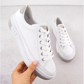 Skórzane buty sportowe damskie białe Rieker L8847-80 8
