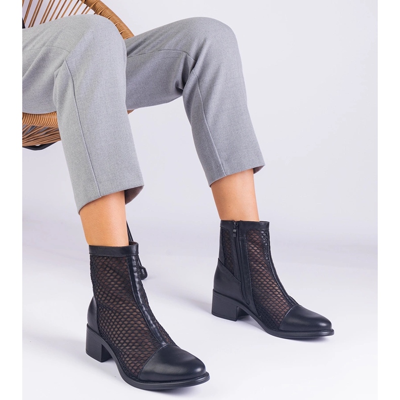 Czarne siateczkowe botki na słupku beżowy 1