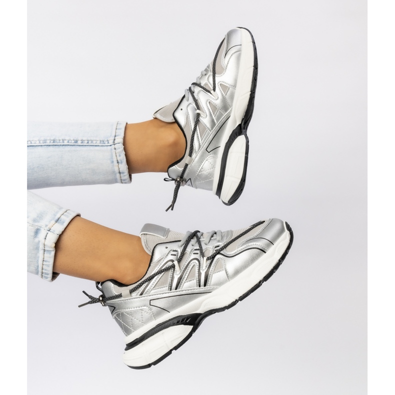 Damskie sneakersy srebrne na platformie srebrny 2