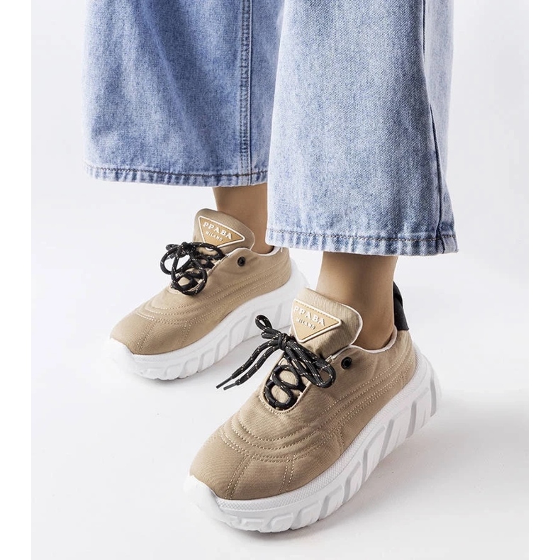 Czarne botki damskie na słupku 2