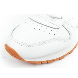 Buty Reebok Wms Classic HQ2234 białe 6