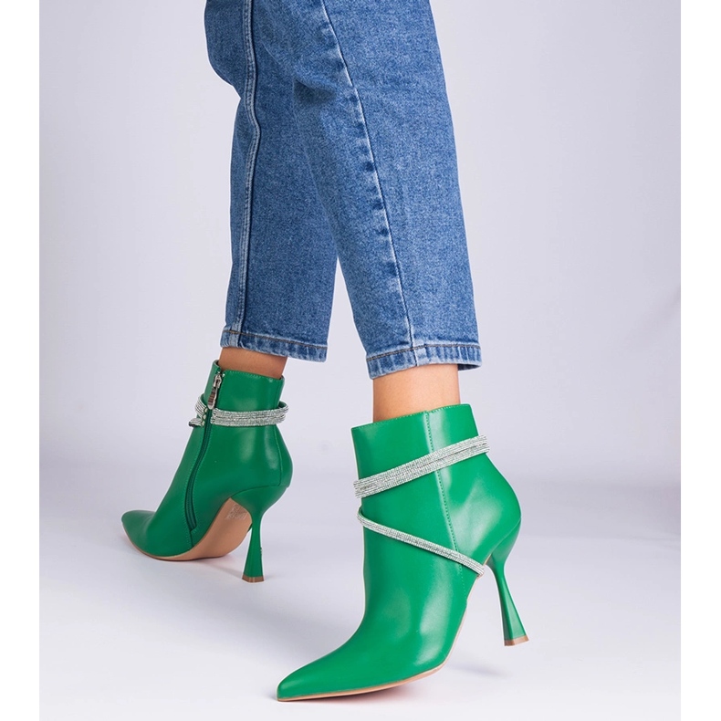 Zielone botki na szpilce zdobione cyrkoniami 1