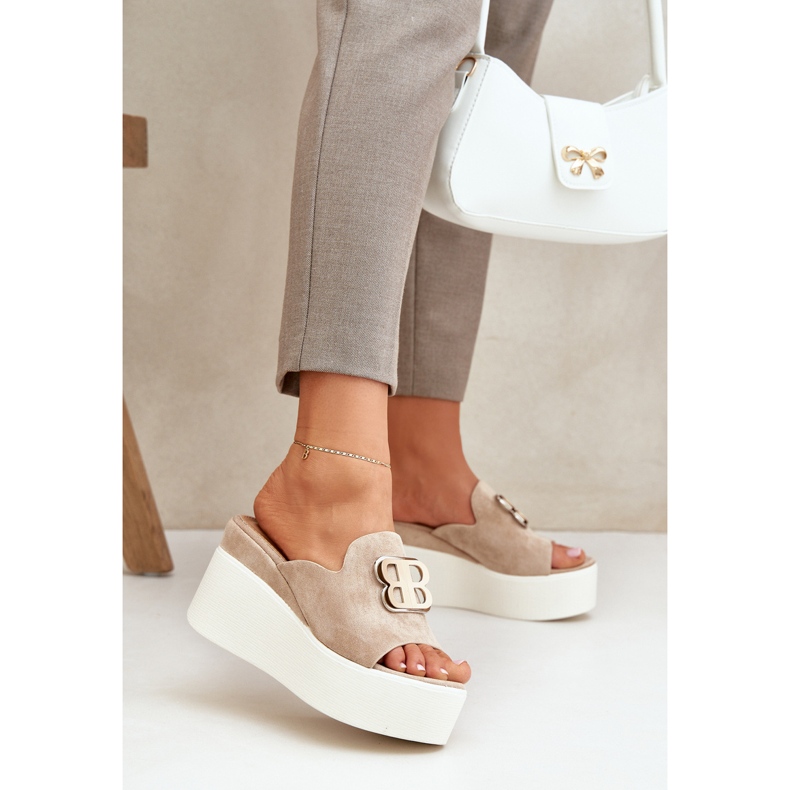 Klapki Na Platformie I Koturnie Z Ozdobą Beżowe beżowy 2