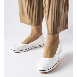 D/GMR Błyszczące baleriny ecru na koturnie Morrison beżowy 1