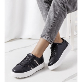 D/GMR Czarne sneakersy na platformie Goldsmi 1