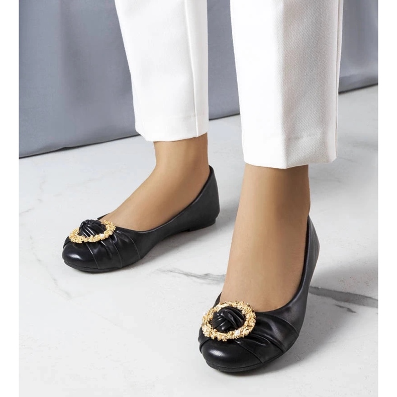 D/GMR Czarne balerinki ze złotą ozdobą Antoinette 1