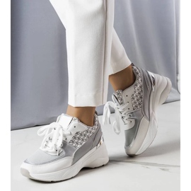 D/GMR Szary sneakersy zdobione monogramem Lora szare 1