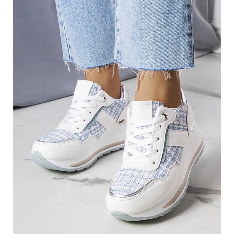 D/GMR Białe sneakersy z ozdobnymi wstawkam Krystal 1