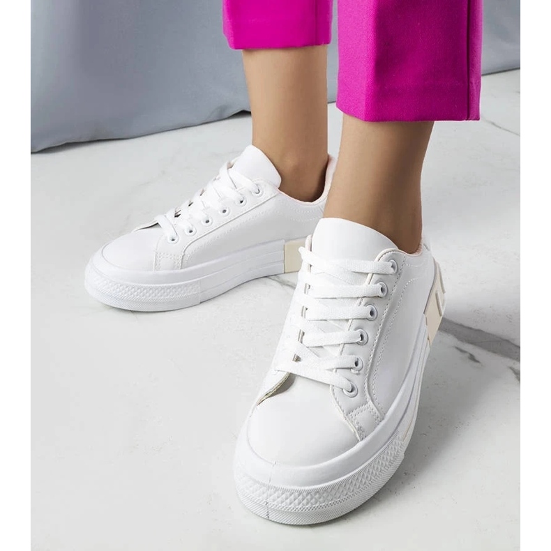 D/GMR Biało-beżowe tenisówki zdobione napisem Nora beżowy 2